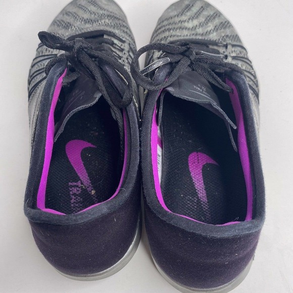 Nike Womens Free Running Shoes Sneakers Size 6.5 Silver Black Metallic - Picture 6 of 10